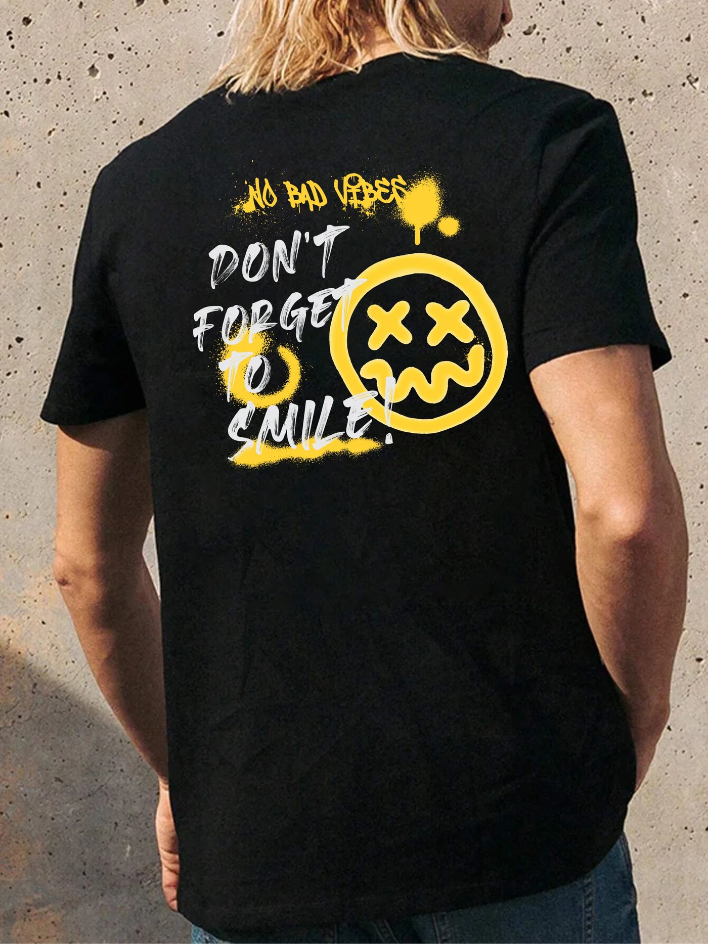 Don't Forget To Smile - Unisex T-Shirt