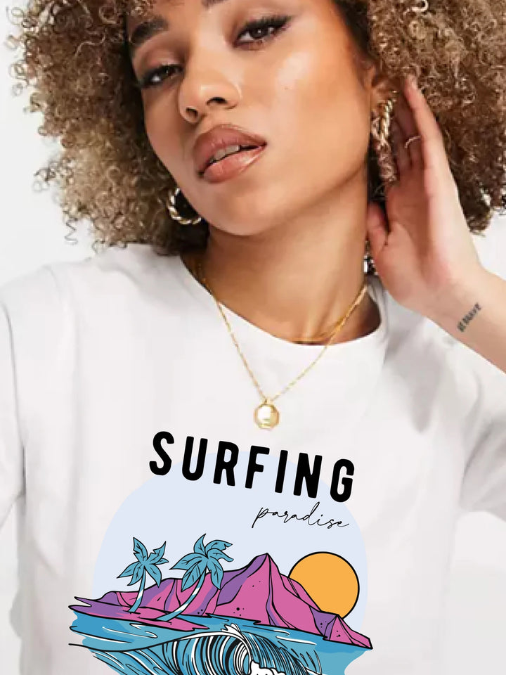 Surfing Paradise - Unisex T-Shirt